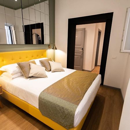 Trevi Monti House Hotell Rom Exteriör bild