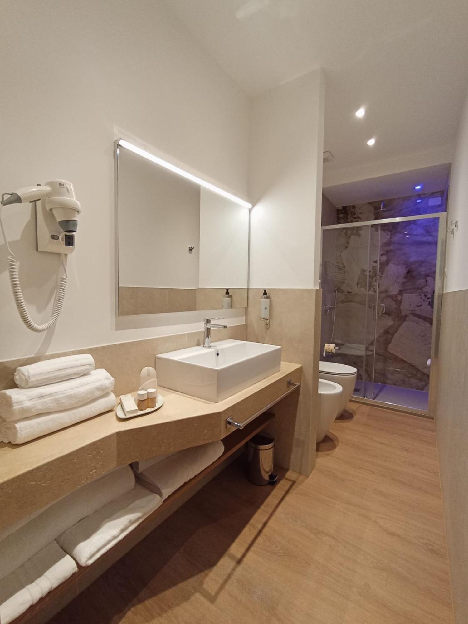 Trevi Monti House Hotell Rom Exteriör bild